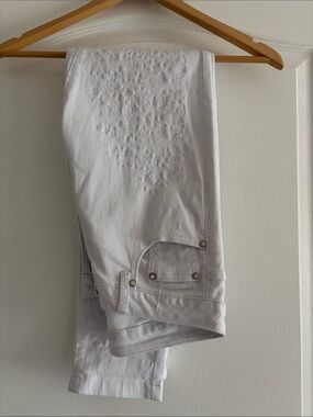 V Cristina White Skinny Jeans with Tonal Floral Embroidery